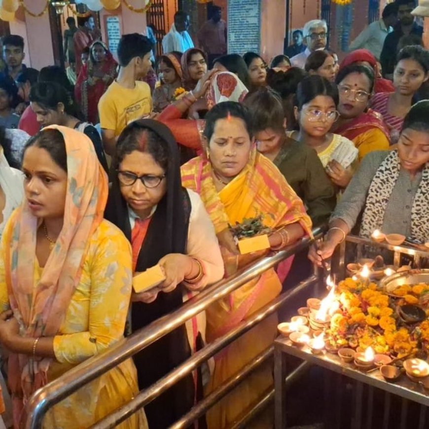 हनुमान जन्मोत्सव पर मंदिरों में उमड़े श्रद्धालु:गाजीपुर के ददरी घाट मंदिर में भंडारा, सुंदरकांड पाठ और पूजा-अर्चना