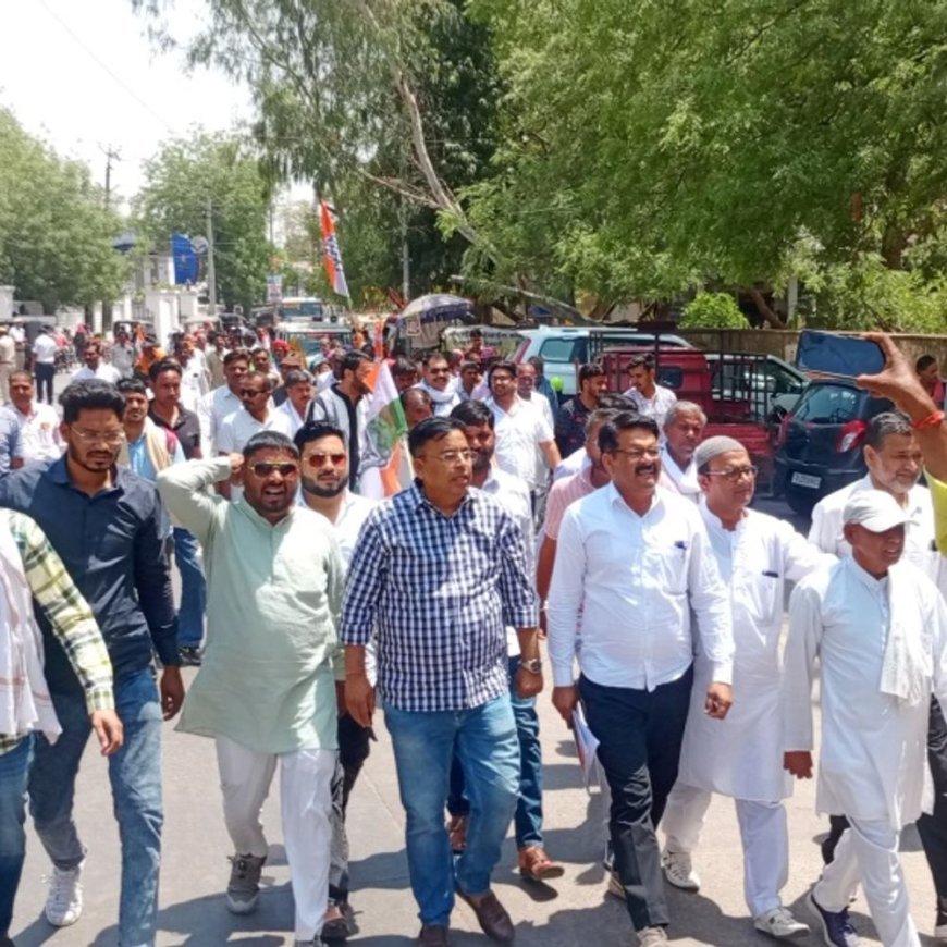 बूंदी के विकास को लेकर कांग्रेस का प्रदर्शन:विधायक बोले- कोटा के लोग बूंदी को उपनगर बनाना चाहते, एयरपोर्ट में भी नाम नहीं