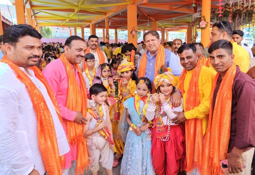 महापौर ने किया कलश यात्रा का शुभारंभ
