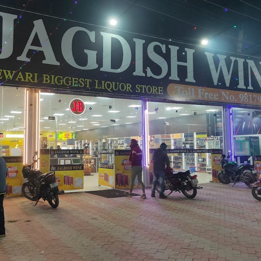 रेवाड़ी में शराब ठेकों पर नगर परिषद का एक्शन:डिस्पले बोर्ड बड़े लगाने पर चालान, 7 दिन में जुर्माना नहीं तो होगी FIR