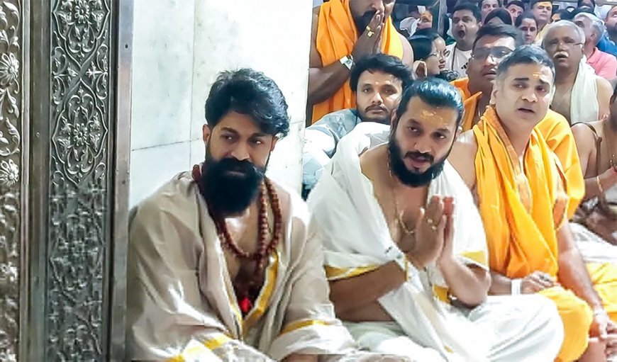 Bollywood Wrap Up | Yash ने महाकालेश्वर मंदिर में लिया आशीर्वाद, जैकलीन अपनी मां के निधन के बाद पहली बार पब्लिक में नजर आईं