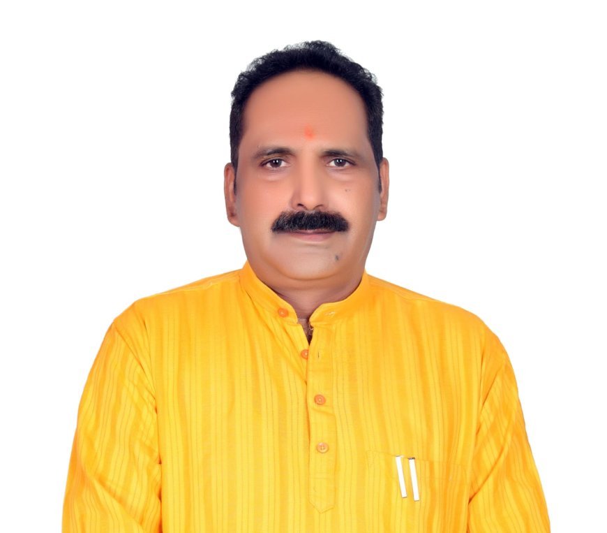 एजुकेशनल मिनिस्ट्रीयल आफिसर्स एसोसिएशन उत्तराखण्ड की जनपद शाखा ऊधम सिंह नगर का अष्टम् द्विवार्षिक अधिवेशन में अमरदीप सिंह चौधरी जनपदीय अध्यक्ष निर्वाचित हुए