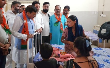 पूर्व विधायक राजेश शुक्ला ने किच्छा सीएचसी का किया निरीक्षण, स्वास्थ्य व्यवस्थाओं में सुधार को लेकर दिए निर्देश