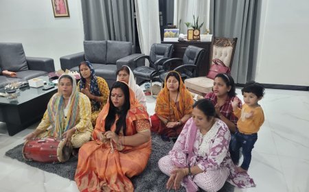 सरबती देवी मैमोरियल ट्रस्ट के तत्वावधान  में बहनों संग संकिर्तन कर मनाया अंतरराष्ट्रीय मातृदिवस।