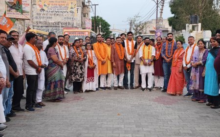 पूर्व विधायक राजेश शुक्ला ने अपने आवास पर भाजपा किच्छा नगर मंडल के नवनियुक्त पदाधिकारियों का भव्य स्वागत किया