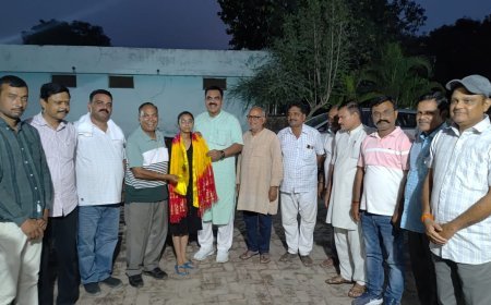 होनहार श्रुति को ठुकराल ने किया सम्मानित*