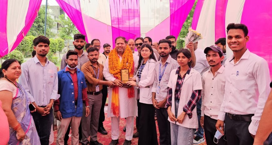 रक्तदान करने से बच सकती है किसी की जानः शर्मा
