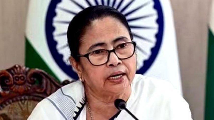 Murshidabad violence : मुख्यमंत्री ममता ने किया मुर्शिदाबाद हिंसा क्षेत्र का दौरा, भाजपा पर लगाया सांप्रदायिक वायरस फैलाने का आरोप