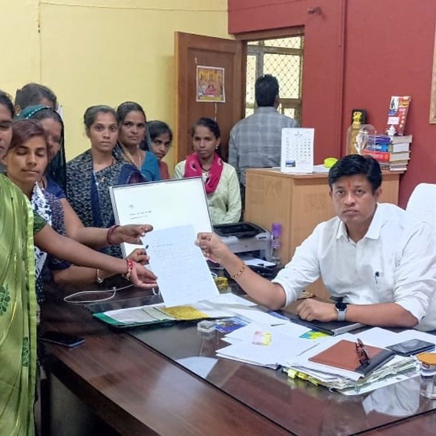धमोत्तर में आंगनवाड़ी केंद्रों में सैनिटरी पैड की सप्लाई बंद:महिलाओं ने गुणवत्तापूर्ण पैड और नियमित आपूर्ति की मांग की