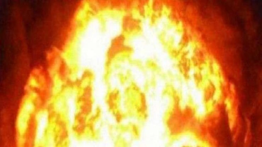 ट्रांसफॉर्मर से उठी चिंगारी से खाक हुआ पूरा गांव, 200 घर जलकर राख