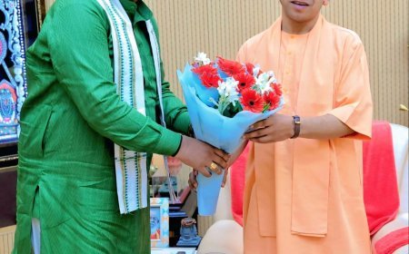 महापौर विकास शर्मा ने लखनऊ में सीएम योगी से की मुलाकात