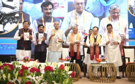 डा.नरेश बंसल द्वारा आदरणीय प्रधानसेवक नरेंद्र भाई मोदी जी के नेतृत्व व मार्गदर्शन मे केंद्र सरकार के 11 वर्ष पर रचित पुस्तक