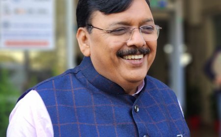 एयरपोर्ट के विस्तार पर पुनर्विचार होना चाहिए - पूर्व विधायक राजेश शुक्ला
