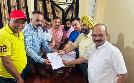 सिटी क्लब कार्यकारिणी सदस्य के लिए संजय ठुकराल ने जोर शोर से कराया नामांकन