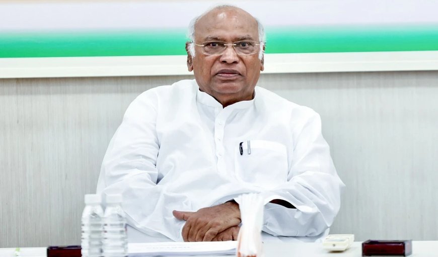 विकास के मुद्दों से ध्यान भटकाना भाजपा की राजनीति की पहचान है: खरगे