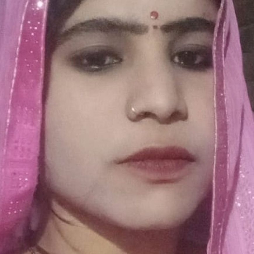 शाहजहांपुर में पति-पत्नी के बीच खाना बनाने को लेकर विवाद:महिला ने फांसी लगाकर की आत्महत्या, इलाज के दौरान मौत
