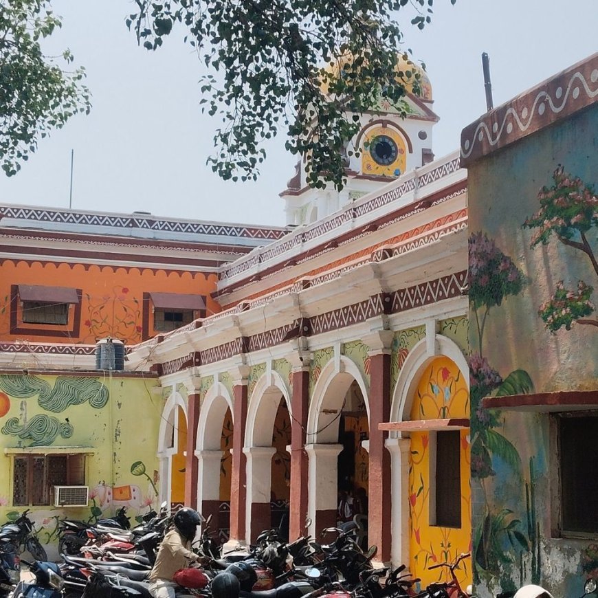 प्रयागराज में 8 तहसीलों के 16 लेखपाल निलंबित:आईजीआरएस मामलों में लापरवाही, एसडीएम की रिपोर्ट पर हुई कार्रवाई