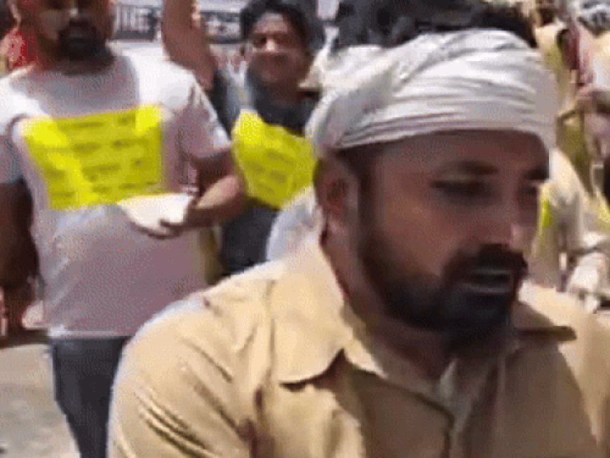 रोहतक PGI के आउटसोर्स कर्मियों ने मांगी भीख:फिर वीसी को देने पहुंचे पैसे, HKRN में भर्ती व ठेकेदार पर कार्रवाई की मांग