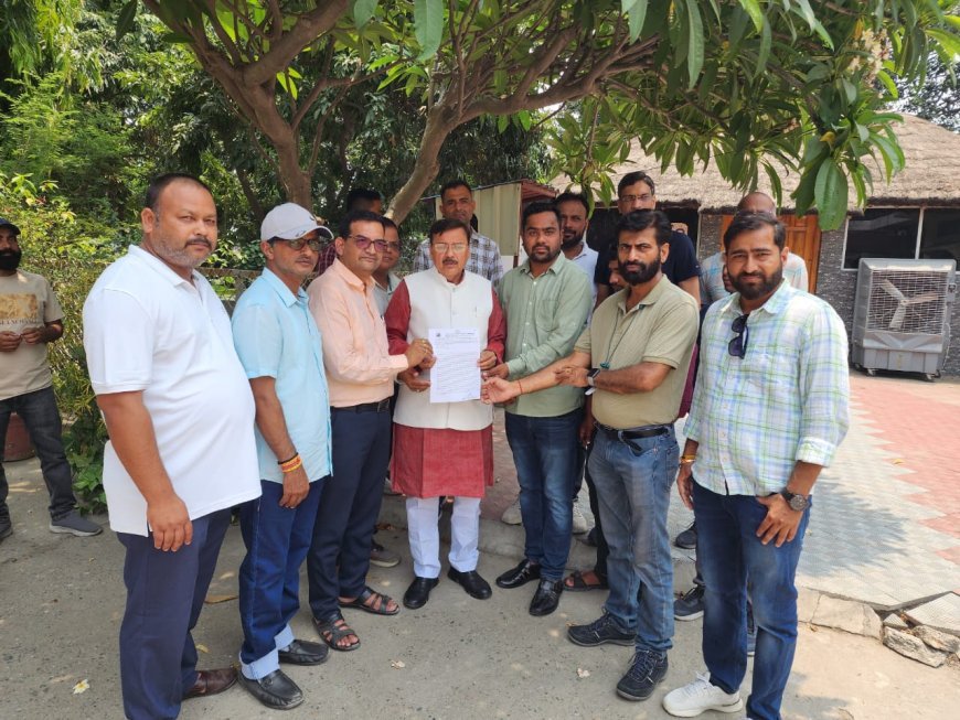 उत्तराखंड पावर जूनियर इंजीनियर संगठन ने सौंपा मांग पत्र, पूर्व विधायक राजेश शुक्ला से की मुलाकात