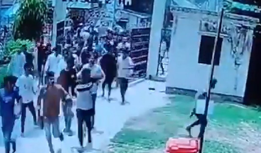 Bangladesh में ये कैसा उत्पात! रवींद्रनाथ टैगोर के पैतृक आवास पर भीड़ का हमला, बीजेपी ने युनूस पर साधा निशाना
