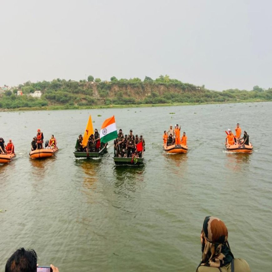 SDRF, NDRF ने चंबल नदी में किया मॉक ड्रिल:बाढ़ में बह रहे लोगों का रेस्क्यू किया, घायलों को इलाज के लिए पहुंचाया हॉस्पिटल
