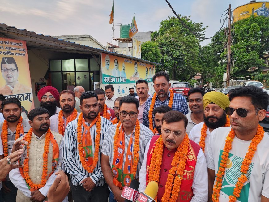 वरिष्ठ कांग्रेसी नेता जसविंदर सिंह मानकिया भाजपा में हुए शामिल,  पूर्व विधायक राजेश शुक्ला की उपस्थिति में जताया भाजपा नेतृत्व पर विश्वास