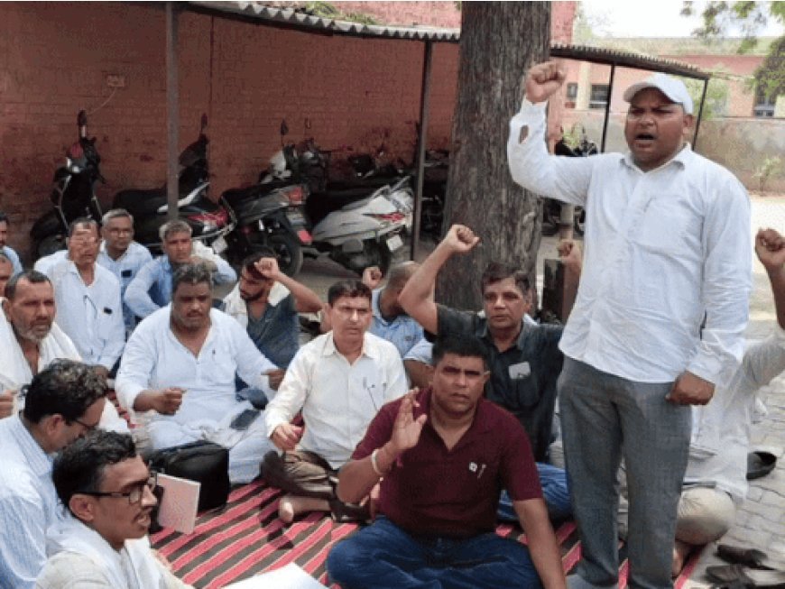 भिवानी में बिजली कर्मचारियों प्रदर्शन:बोले- 9 जुलाई की राष्ट्रव्यापी हड़ताल को लेकर सब यूनिट की मीटिंग, निगम को निजी हाथों में सौंप रही सरकार
