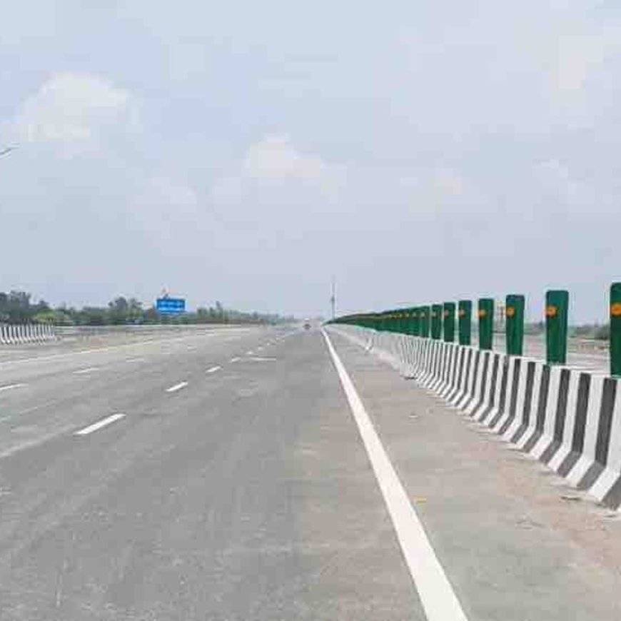 लखनऊ-कानपुर एक्सप्रेसवे पर सीमित एंट्री:तीन स्थानों से ही वाहन चढ़ सकेंगे, बाइक-ऑटो पर रोक; अगस्त में खुलेगा