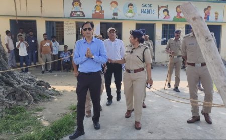 त्रिस्तरीय पंचायत समान्य निर्वाचन के प्रथम चरण मतदान प्रक्रिया को निष्पक्ष, पारदर्शिता एवं शान्तिपूर्ण सम्पन्न कराने हेतु वरिष्ठ अधिकारी स्वयं निकले मतदान केन्द्रों के निरीक्षण हेतु