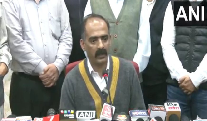 Himachal Pradesh: मंत्री अनिरुद्ध सिंह ने तोड़ी चुप्पी, बोले- मेरे खिलाफ दर्ज FIR निराधार