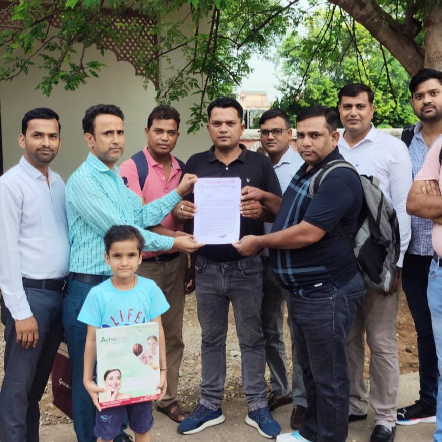 नारनौल में दैनिक रेलयात्री संघ ने भेजा दीपेंद्र को ज्ञापन:रोहतक के सांसद से रेल सुधार की मांग संसद में उठाने को कहा