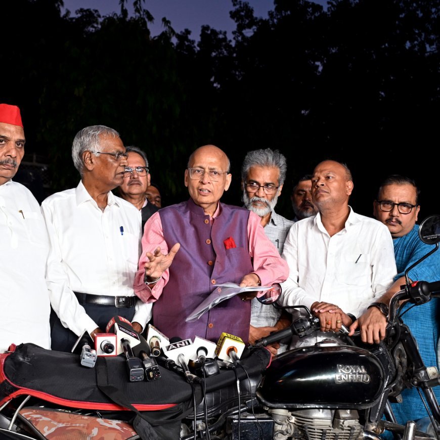 बिहार वोटर लिस्ट संशोधन- INDIA गुट चुनाव आयोग से मिला:कहा- EC वोटबंदी कर रहा, ये लोकतंत्र के लिए खतरा, किसी सवाल का संतोषजनक जवाब नहीं