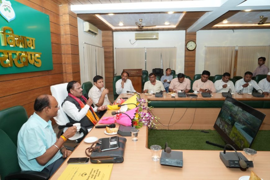 लच्छीवाला टोल प्लाजा पर गंदगी पर सख्त हुए जमदग्नि,डीएफओ को दिए निर्देश।