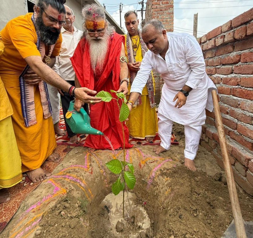 मां की स्मृति में चुघ परिवार ने शुरू किया पौधारोपण
