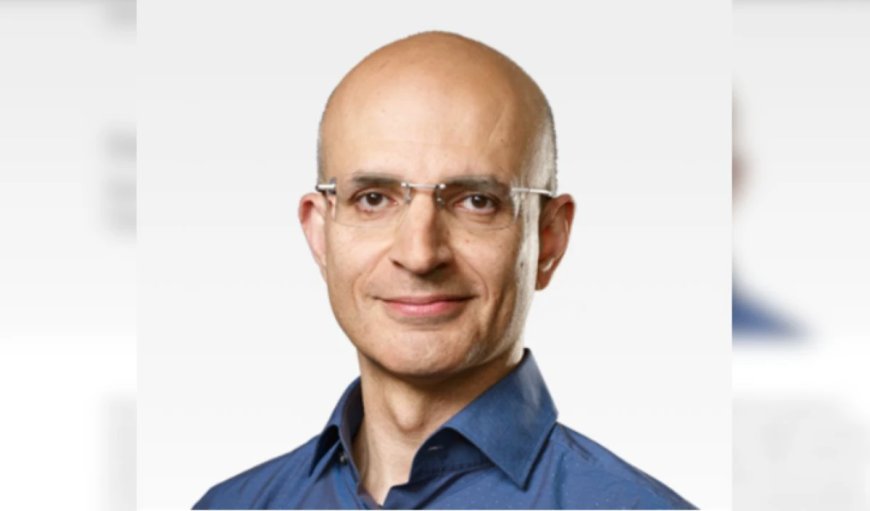 Apple के नए COO बने भारतीय मूल के Sabih Khan, जेफ विलियम्स की लेंगे जगह