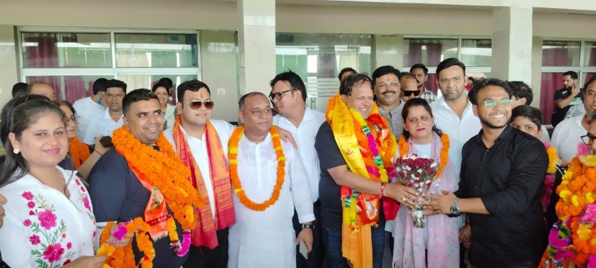 श्री अमरनाथ यात्रा से लौटे श्रद्धालुओं का चुघ ने किया स्वागत