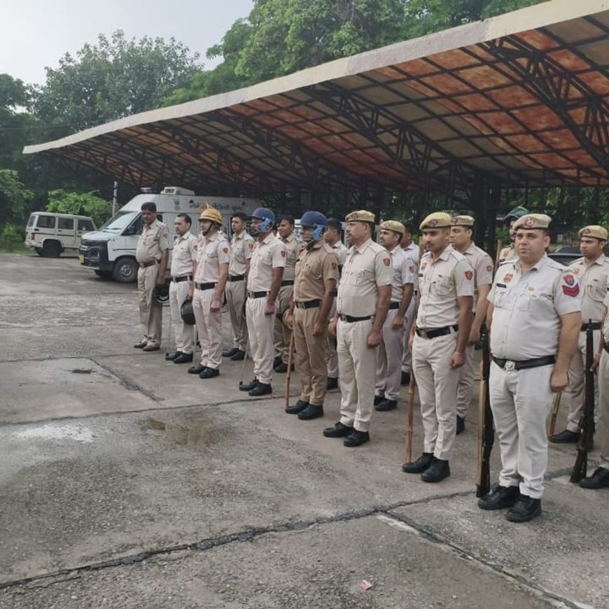 पलवल पुलिस की सभी सीमाओं पर नाकाबंदी:नूंह में ब्रजमंडल जलाभिषेक यात्रा आज, वाहनों की जांच में जुटी टीमें