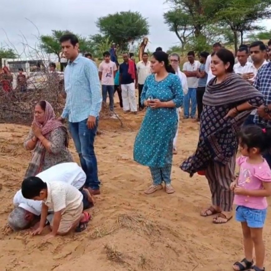 शहीद हुए स्क्वॉड्रन लीडर के परिजन घटनास्थल पर पहुंचे:मिला वर्दी का टुकड़ा, मिट्टी लेकर लौटे; शहीदों की प्रतिमा लगाने की मांग