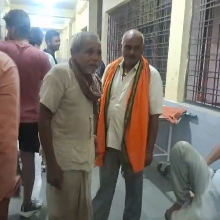 सांड से टकराई बाइक, युवक की मौत:बाराबंकी में सड़क पर लड़ रहे थे दो सांड सींग लगने से हुई घटना