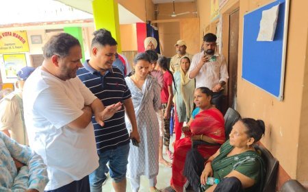 महापौर ने जलभराव का लिया जायजा  हरसंभव मदद का दिलाया भरोसा