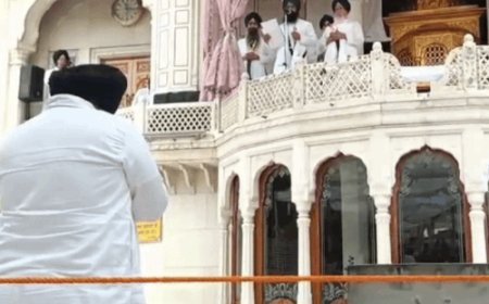 AAP सरकार के शिक्षामंत्री को जूते साफ करने की सजा:पंजाब में नंगे पैर अकाल तख्त पहुंचे बैंस; शहीदी समारोह में नाच-गाना कराया था