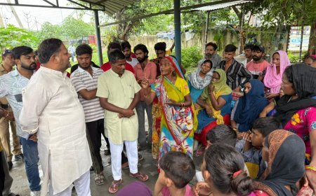 कल्याणी नदी में बहे किशोर के परिवार को महापौर ने बंधाया ढांढस, परिवार की हरसंभव मदद का भरोसा