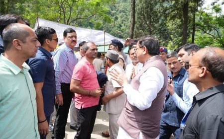 मुख्यमंत्री श्री पुष्कर सिंह धामी की निगरानी और निर्देशन में आपदा प्रभावित धराली क्षेत्र में राहत और बचाव अभियान युद्धस्तर पर जारी है।