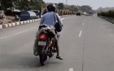 पत्नी का शव बाइक पर ले जाना पड़ा:सड़क हादसे में गई जान, गुहार लगाने पर भी किसी ने नहीं की मदद