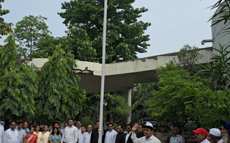 जनपद में 79वां स्वतंत्रता दिवस राष्ट्रीय पर्व धूमधाम व हर्षाेल्लास से मनाया गया