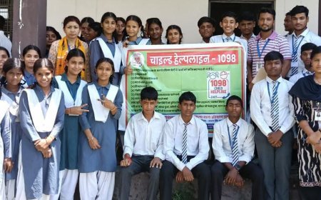 महिला कल्याण विभाग द्वारा राजकीय इंटर कॉलेज चुटकी देवरिया में जागरूकता अभियान चलाया गया