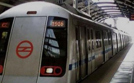 बहादुरगढ़- दिल्ली मेट्रो में आज से सफर महंगा:स्मार्ट कार्ड पर 10 प्रतिशत छूट; किराया 1 से 4 रुपए तक बढ़ा