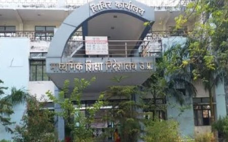 लखनऊ में बर्खास्त राजकीय शिक्षकों पर FIR दर्ज:फर्जी दस्तावेज से 9 साल पहले पाई थी नौकरी, 20 अगस्त को किया गया था बर्खास्त