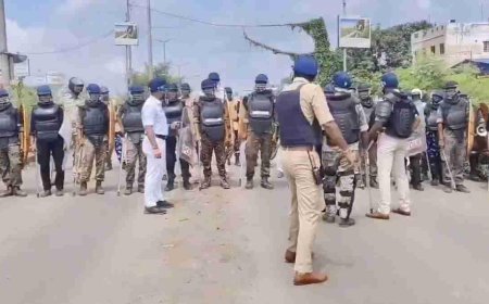 Patna Atal Path : पटना में भीड़ ने पुलिस पर किया पथराव, गाड़ियों में लगाई आग, 2 नाबालिग बच्चों की रहस्यमयी मौत पर हंगामा