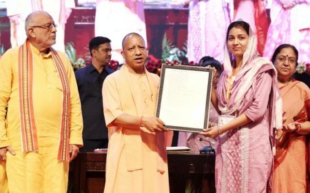 थारू जनजाति की बेटियों का चयन निष्पक्ष प्रक्रिया का जीवंत उदाहरण : योगी आदित्यनाथ